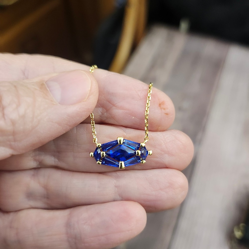 Kendra Scott Lindy Rae Blue Crystal Gold Tone Pendant Necklace with Dust Bag